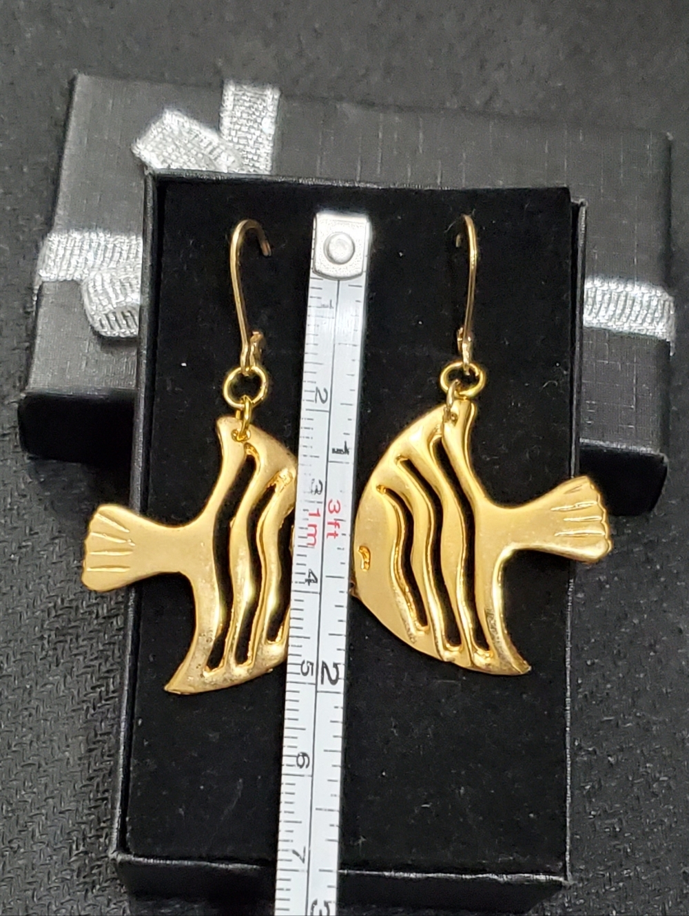 Vtg. Angel Fish Dangle Earrings - Picture 3 of 5